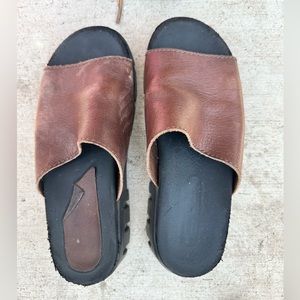 Brown leather platform sandals